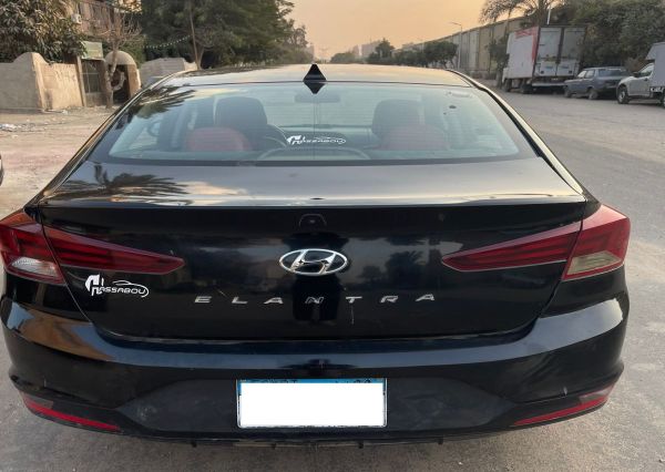 Hyundai Elantra 2019