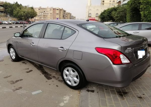 Nissan Sunny 2021