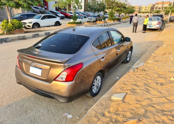 Nissan Sunny 2019