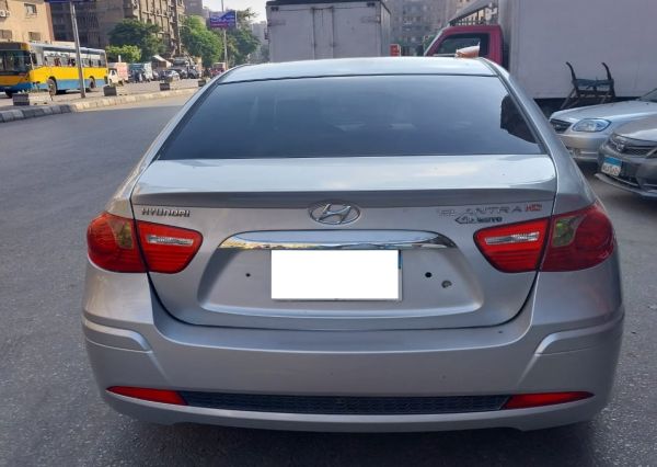 Hyundai Elantra HD 2022