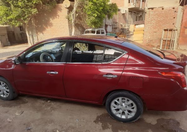 Nissan Sunny 2019