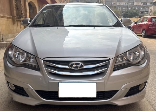 Hyundai Elantra HD 2022