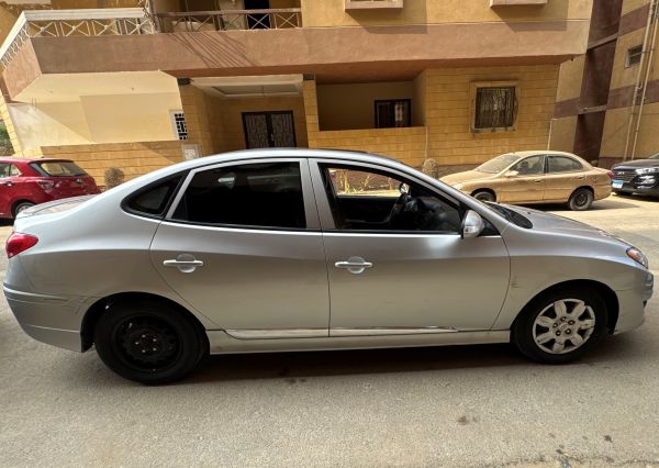 Hyundai Elantra HD 2022