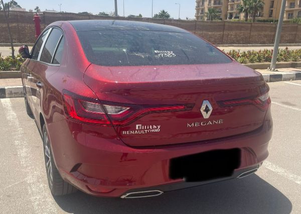 رينو ميجان 2022