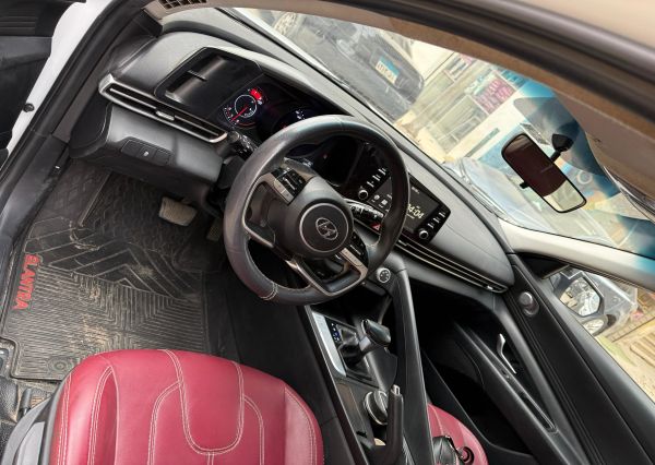 هيونداي إلنترا 2022