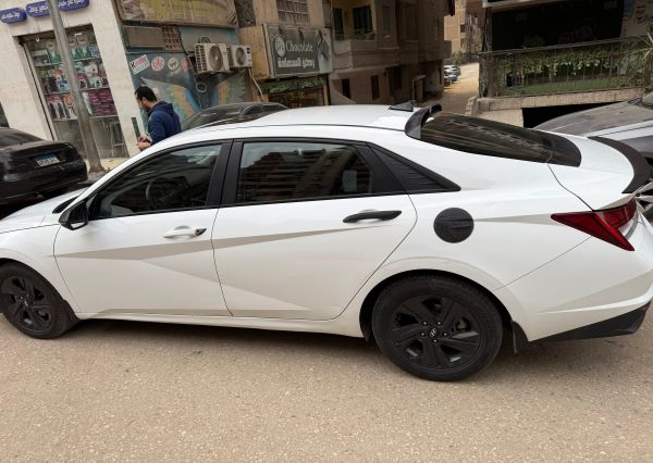 هيونداي إلنترا 2022