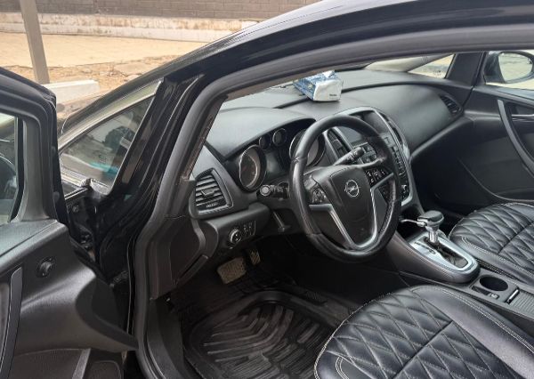 Opel Astra 2021