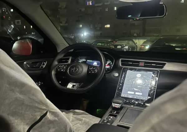 إم جي ار اكس 5 2024