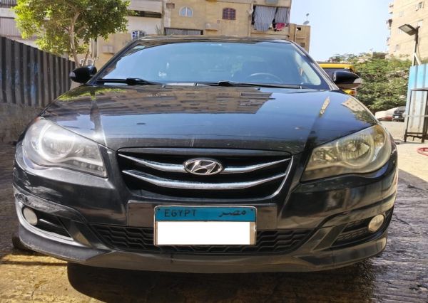 Hyundai Elantra HD 2023
