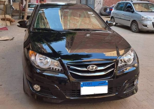 Hyundai Elantra HD 2023
