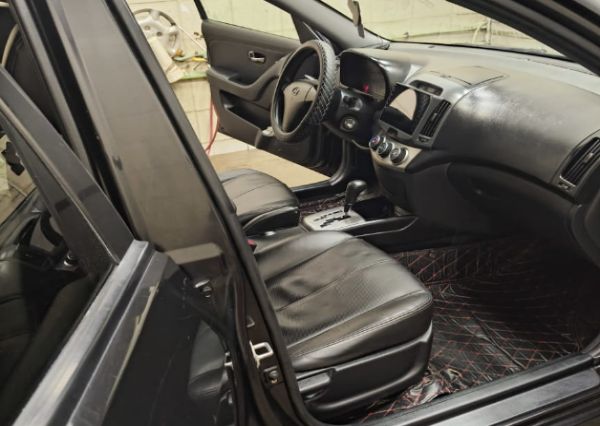 Hyundai Elantra HD 2023