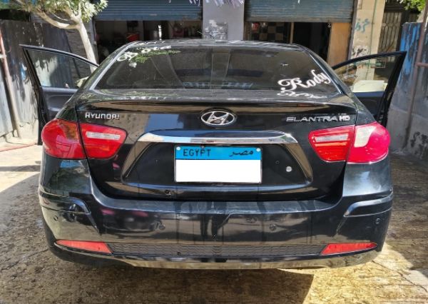 Hyundai Elantra HD 2023