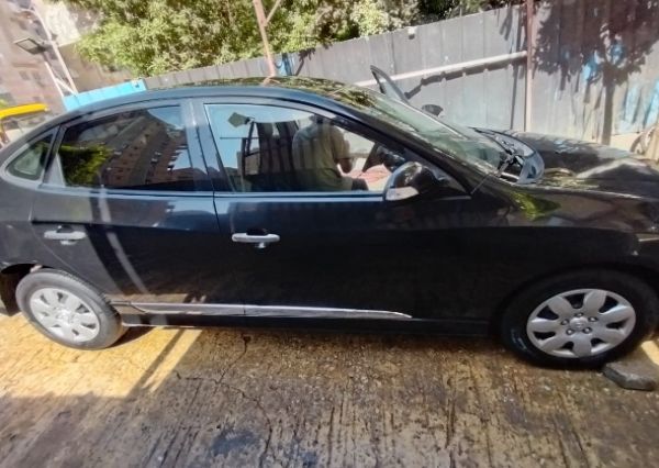 Hyundai Elantra HD 2023