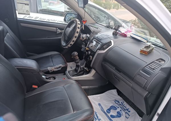 Hyundai Elantra HD 2023