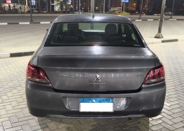 Peugeot 301 2022