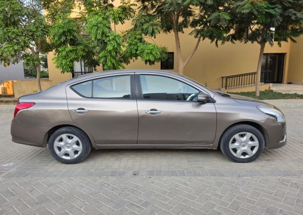 Nissan Sunny 2021