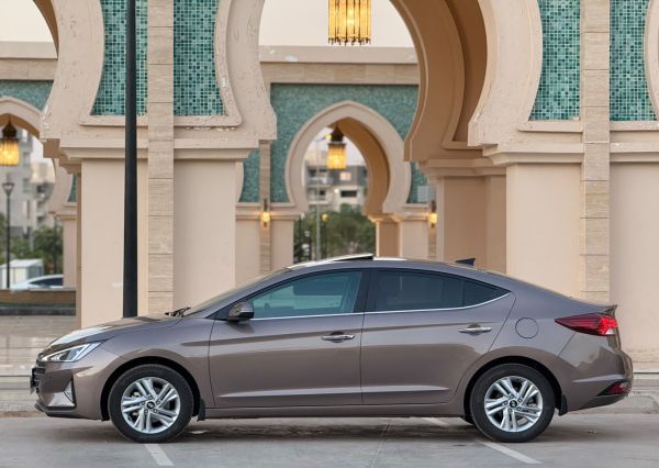 Hyundai Elantra AD 2027