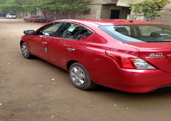 Nissan Sunny 2020